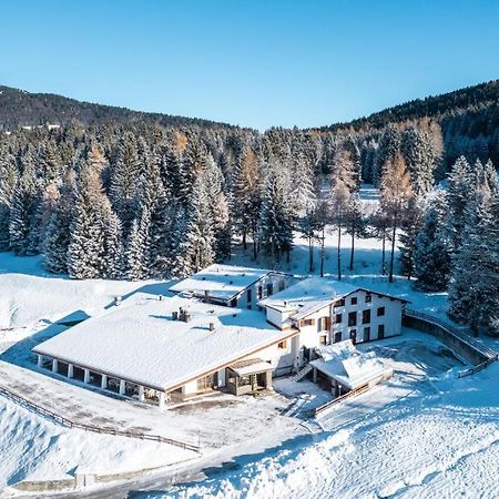 Hotel Casa Alpina Folgaria Exterior foto